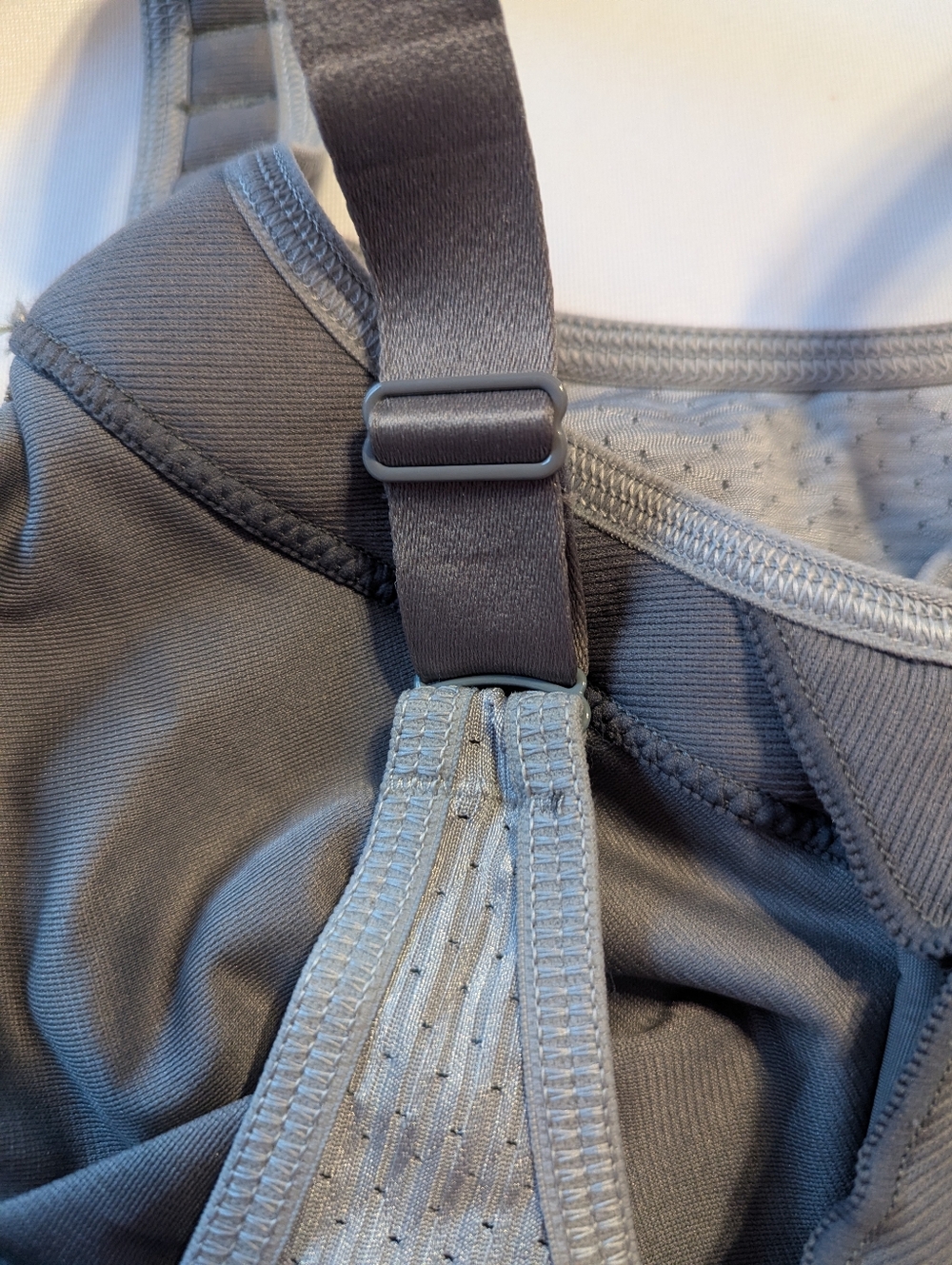 Glamorise Sport Elite Performance Underwire Bra Size 40 B BNWOT - Picture 8 of 9